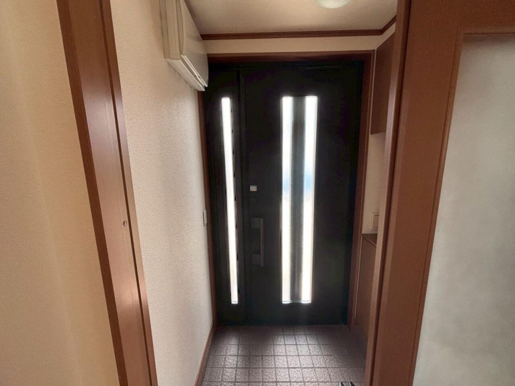 【商談中】西１９条南５丁目　中古戸建 内観