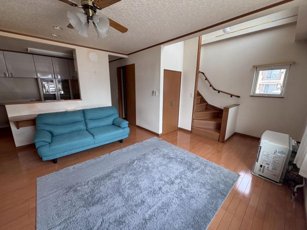 【商談中】西１９条南５丁目　中古戸建 内観