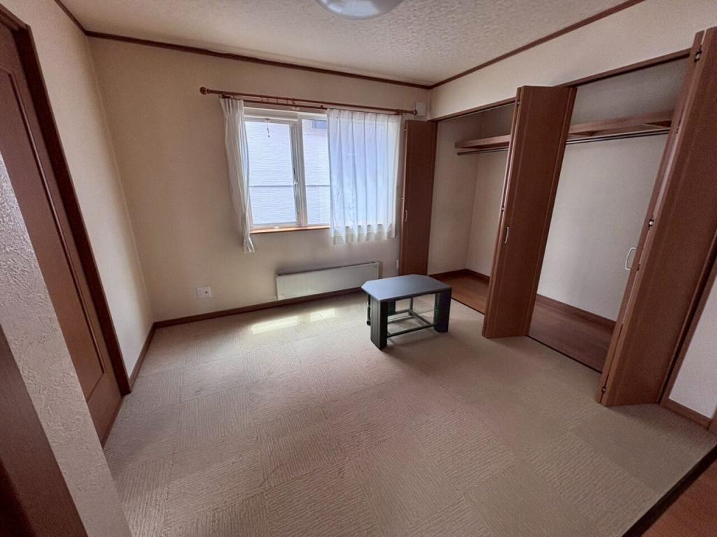 【商談中】西１９条南５丁目　中古戸建 内観