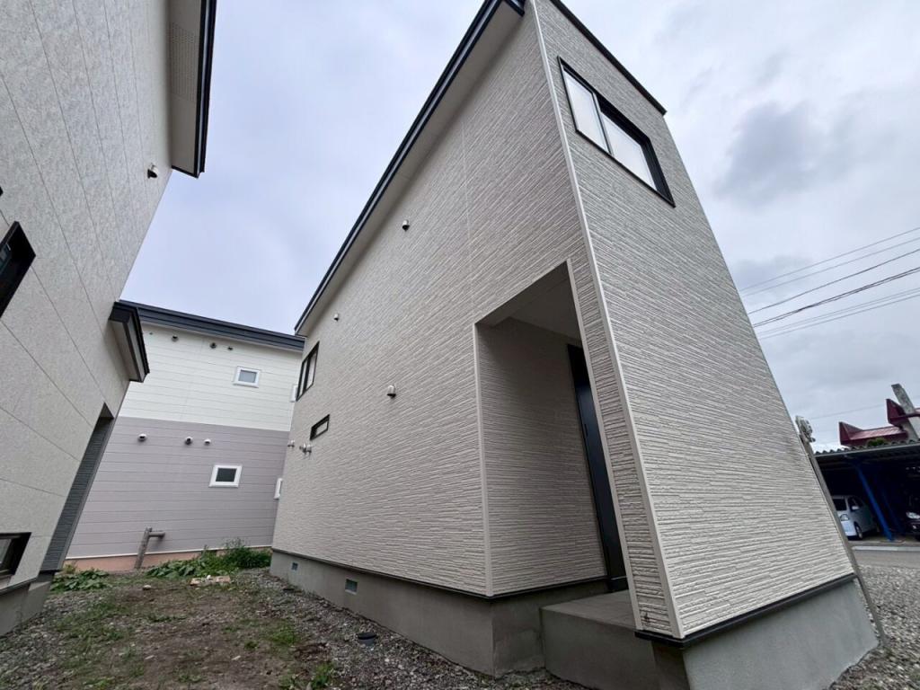 【価格改定】【STANDARD LINE】西１８条南２丁目　Ａ棟　新築戸建 内観
