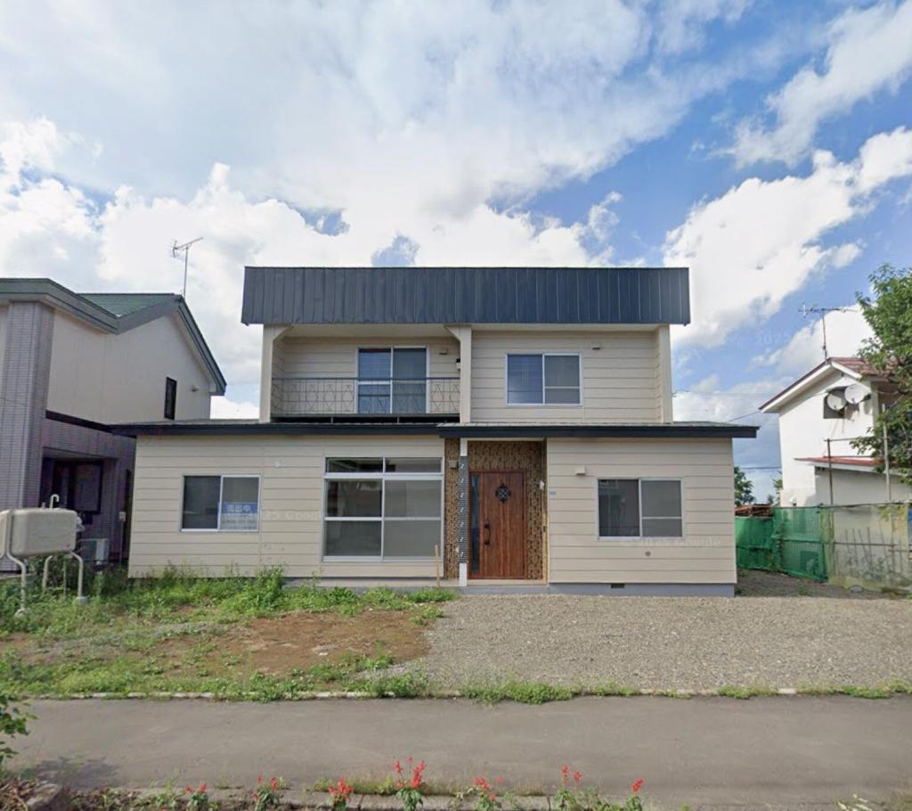 【価格改定】西１９条南２丁目　リフォーム住宅