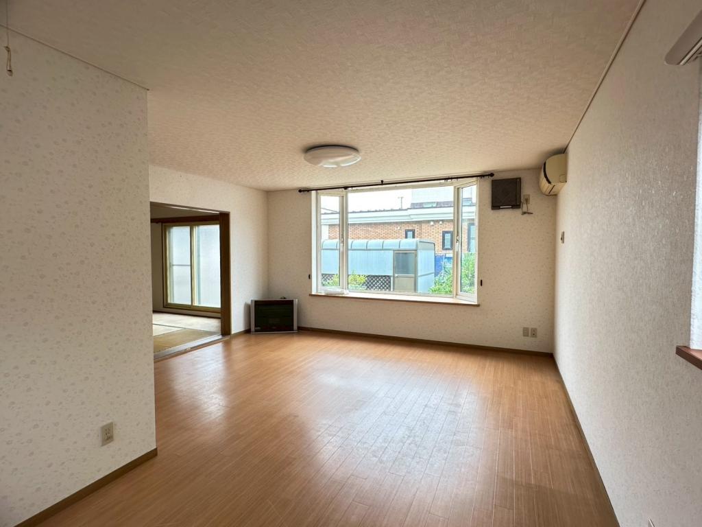 【写真追加】幕別町札内青葉町　中古戸建 内観