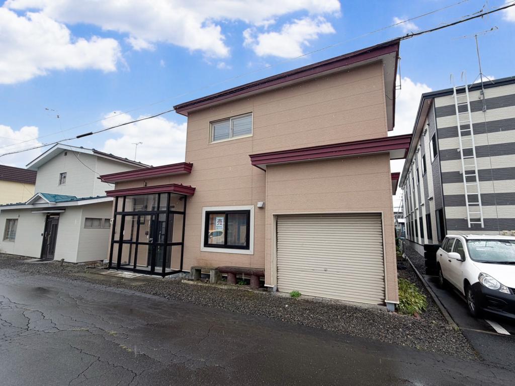西１６条北１丁目　中古戸建 内観