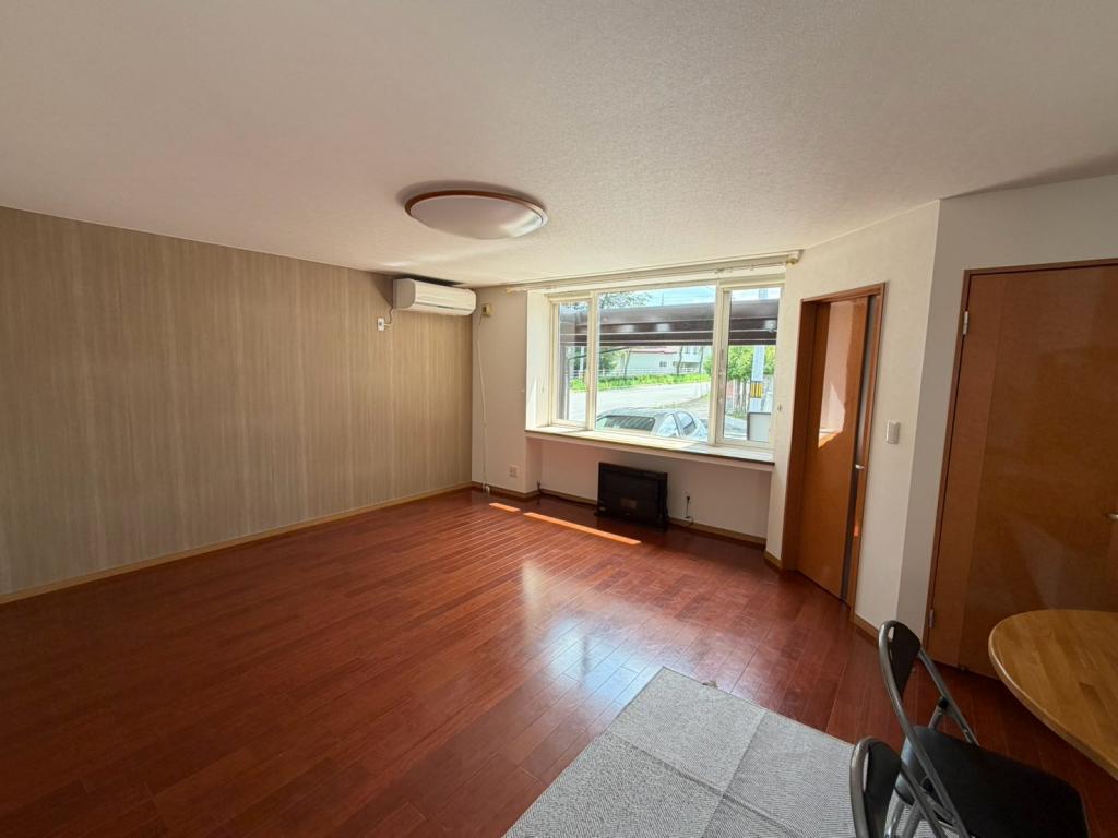 【写真追加】幕別町札内新北町　リフォーム住宅 内観