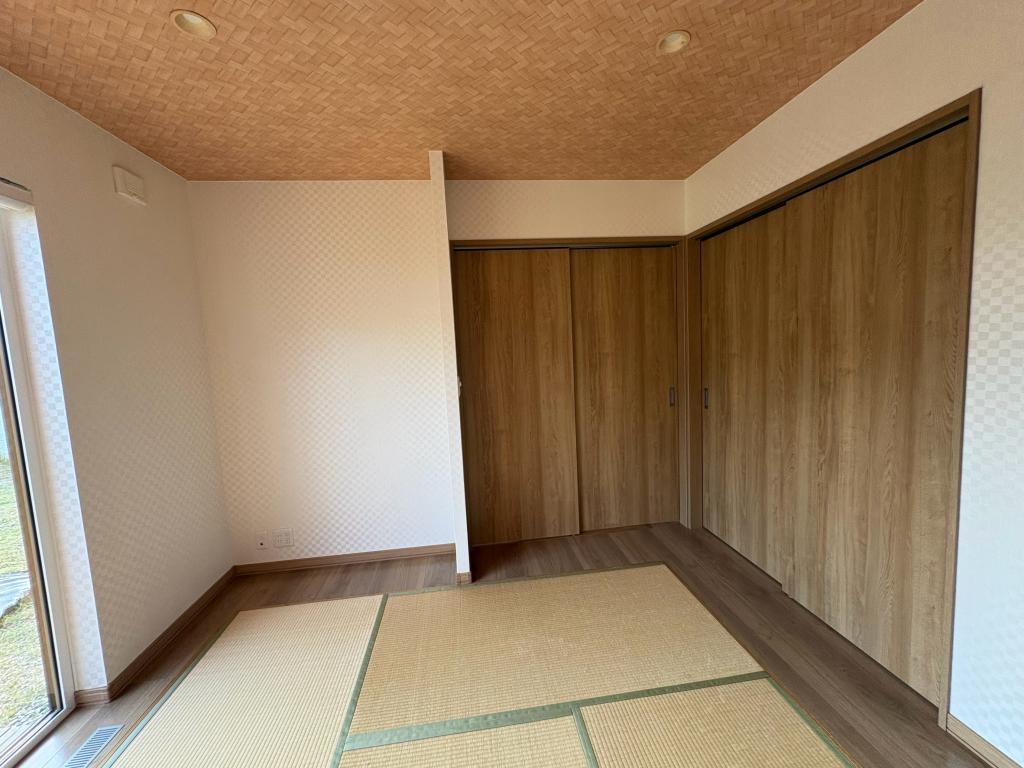 東６条南３丁目　中古戸建 内観