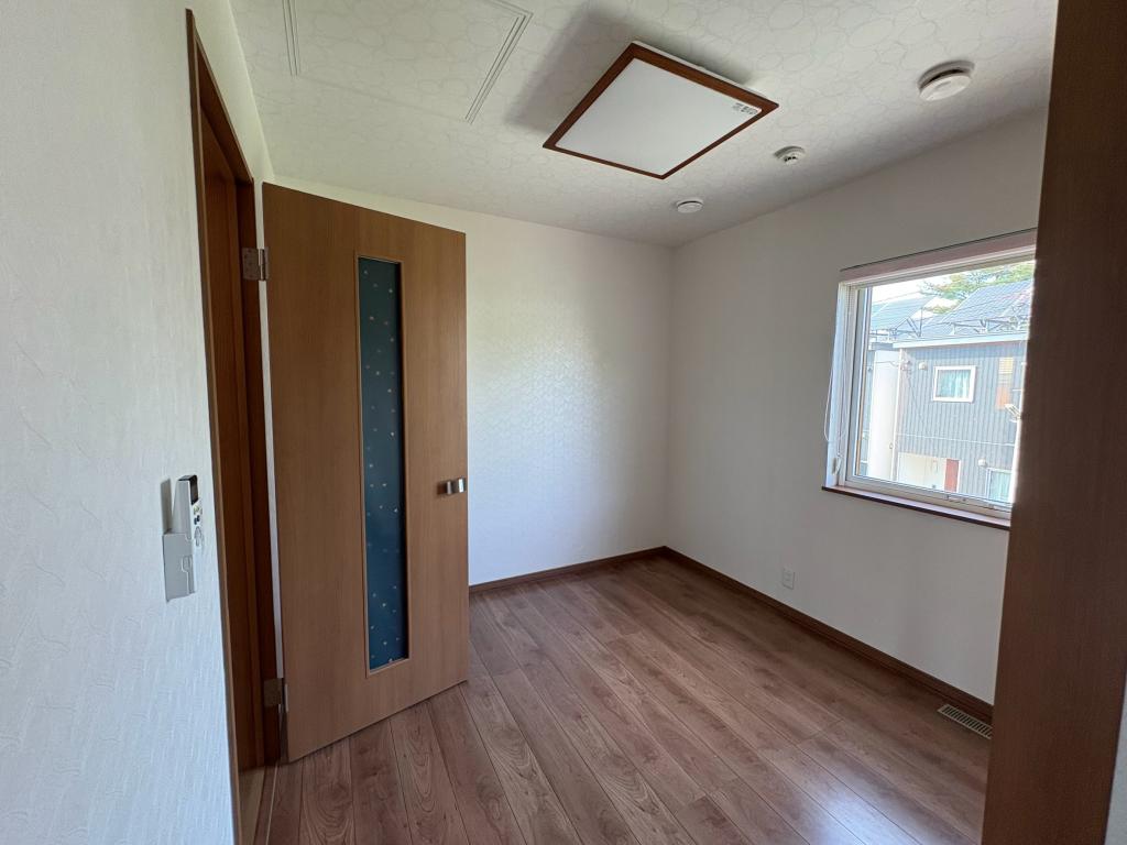 東６条南３丁目　中古戸建 内観