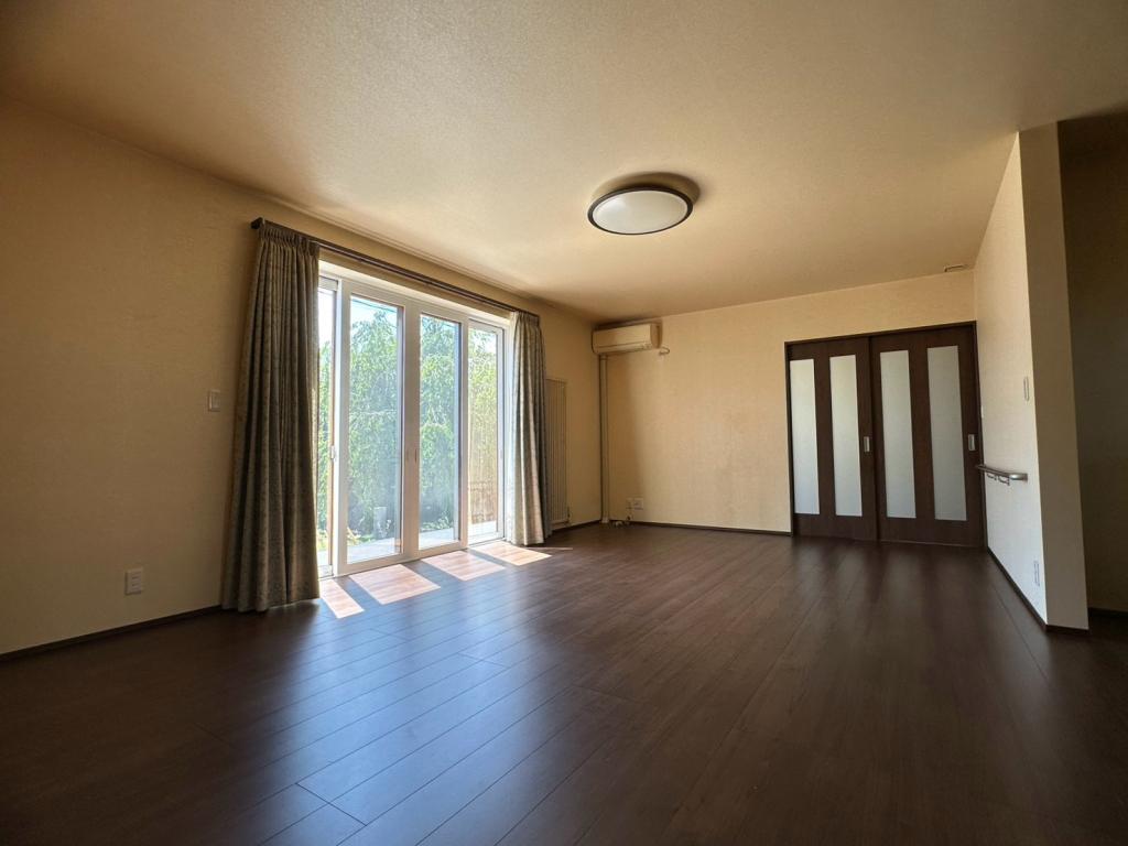 【写真追加】【価格改定】西１６条南４丁目　中古戸建 内観