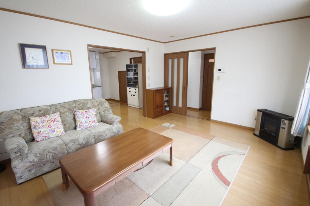 ※商談中※【写真追加】音更町大通５丁目　中古戸建 内観