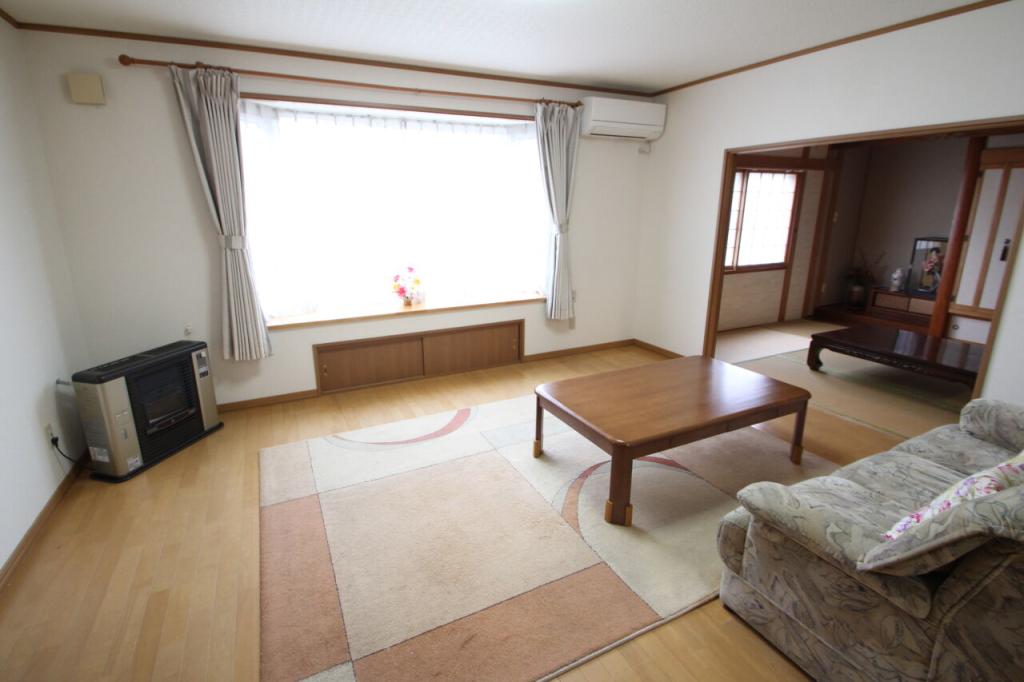 ※商談中※【写真追加】音更町大通５丁目　中古戸建 内観