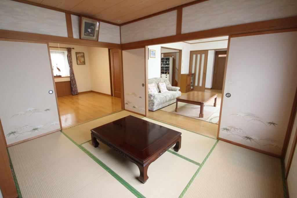 ※商談中※【写真追加】音更町大通５丁目　中古戸建 内観