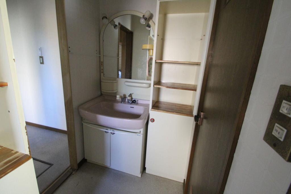西１０条南３２丁目・３３丁目　中古戸建 内観