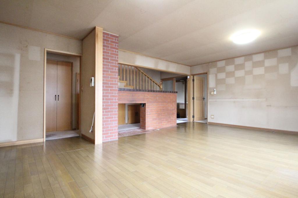 幕別町札内あかしや町　中古戸建 内観