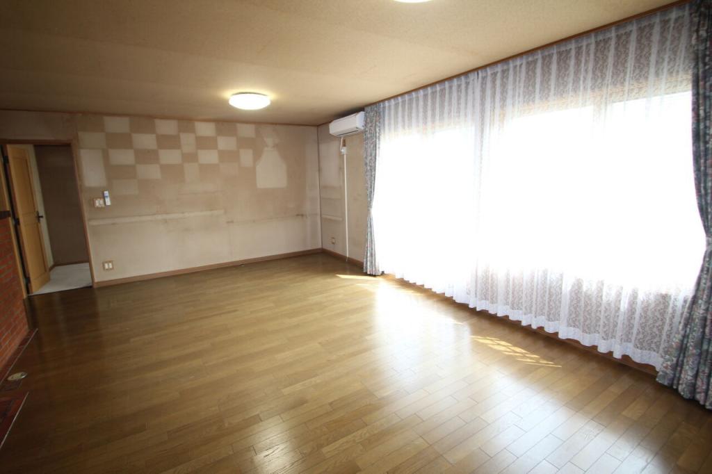 幕別町札内あかしや町　中古戸建 内観
