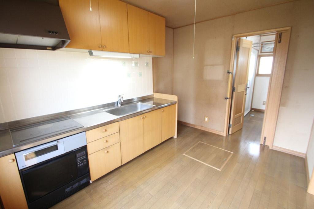 幕別町札内あかしや町　中古戸建 内観