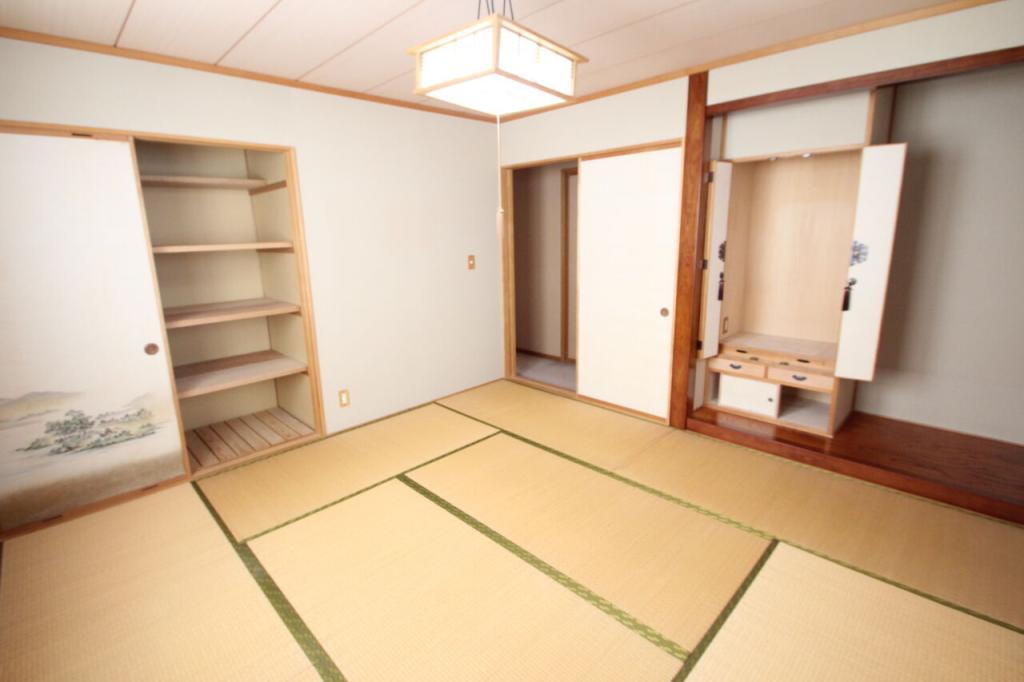幕別町札内あかしや町　中古戸建 内観