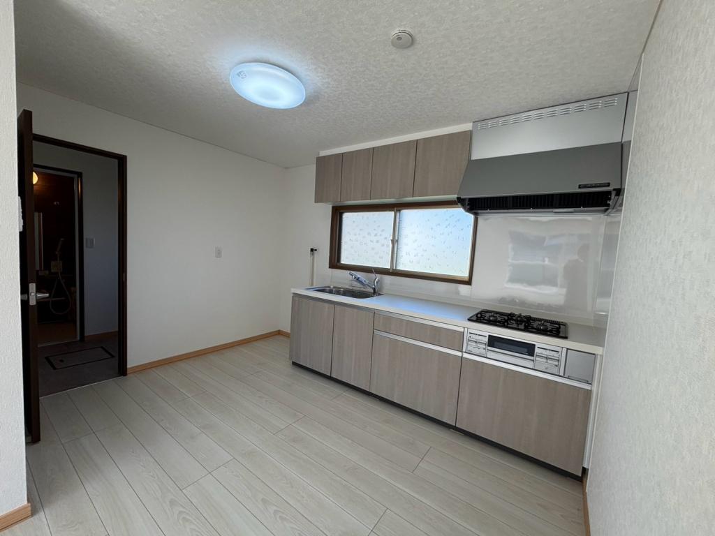 【リフォーム済】南の森西９丁目　中古戸建 内観