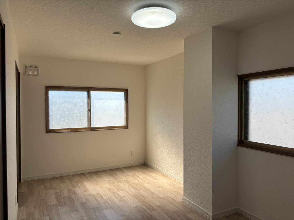 【リフォーム済】南の森西９丁目　中古戸建 内観