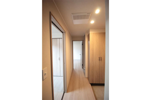 西８条北７丁目　リフォーム住宅 内観