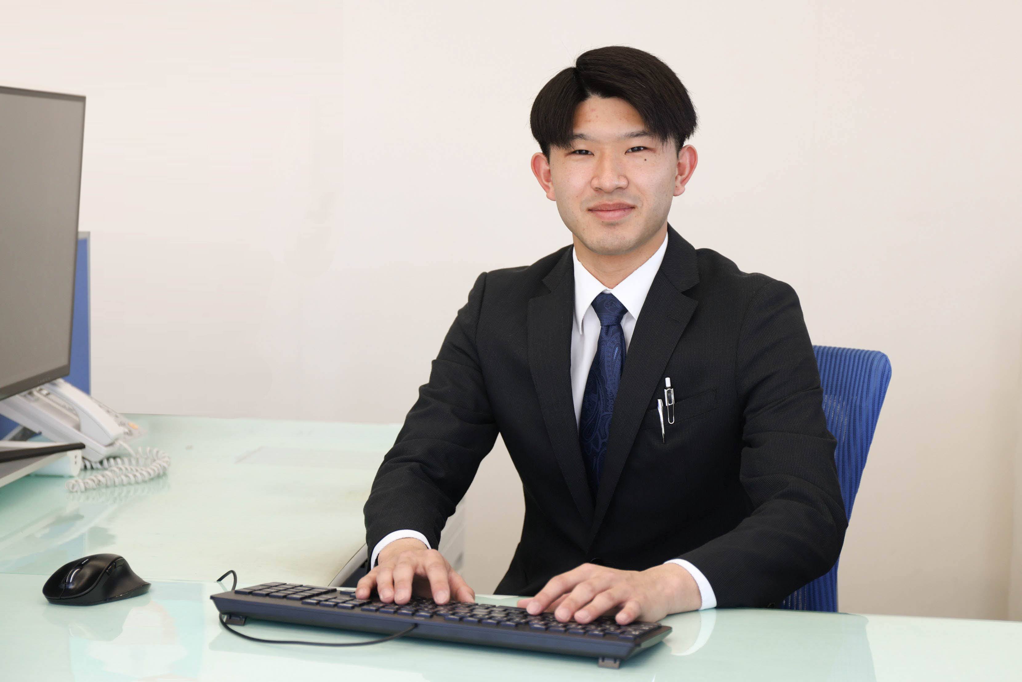 中出　匠哉